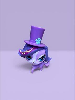 Littlest Pet Shop LPS Zoe Trent Charles Spaniel #2697 with Hat Accessory